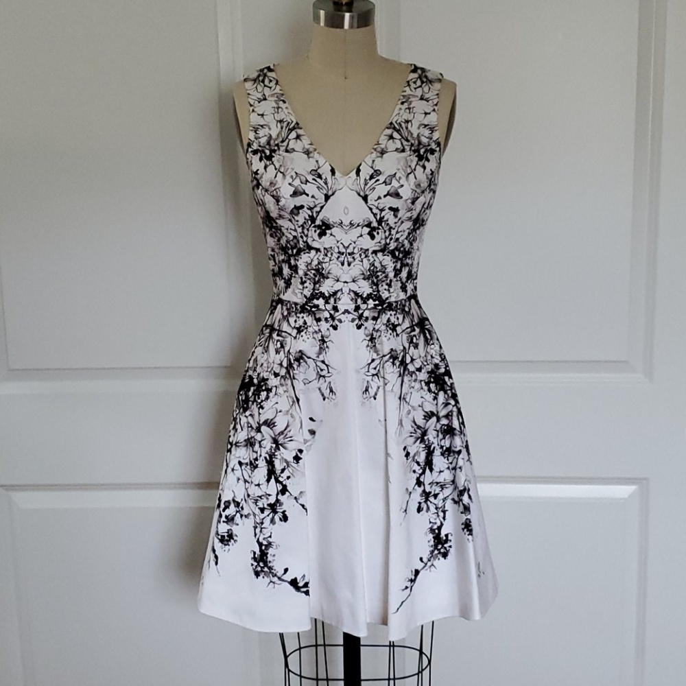 Karen Millen Black White Floral Print Dress